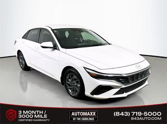 Used 2024 Hyundai Elantra SEL video 1