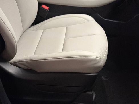 New 2026 Lincoln Aviator AWD image 12