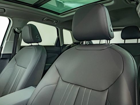 New 2026 Audi Q3 quattro 2.0T AWD/4WD image 32
