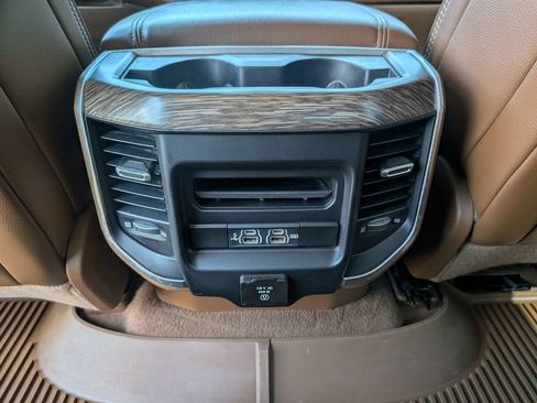 Used 2020 RAM 1500 Laramie AWD/4WD image 36