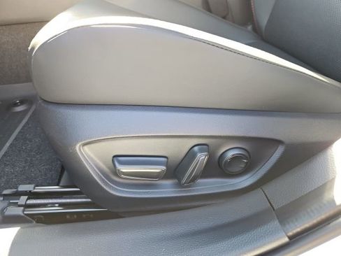 New 2026 Toyota Prius Plug-In Hybrid image 27