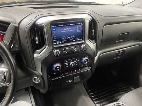 Used 2021 Chevrolet Silverado 1500 LT image 29