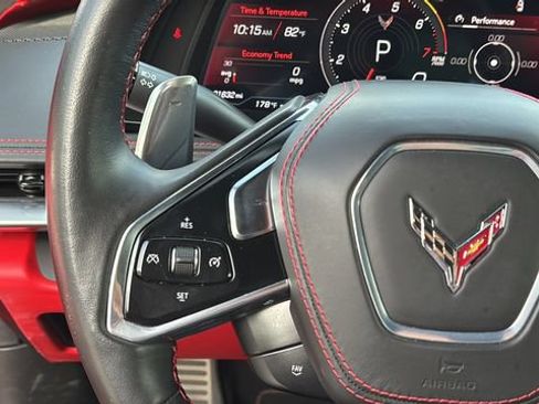 Used 2022 Chevrolet Corvette Stingray Premium Cpe w/ Z51 Performance Package RWD image 23