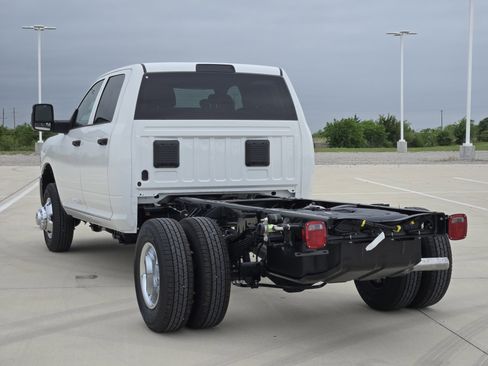 New 2026 RAM 3500 Tradesman w/ Chrome Appearance Group A AWD/4WD image 4
