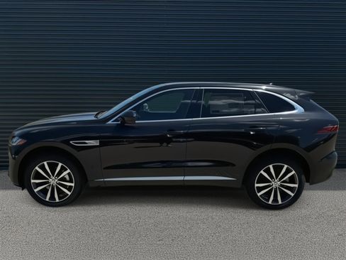 Used 2025 Jaguar F-PACE R-Dynamic S image 2