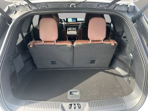 New 2026 Lincoln Aviator Reserve image 7