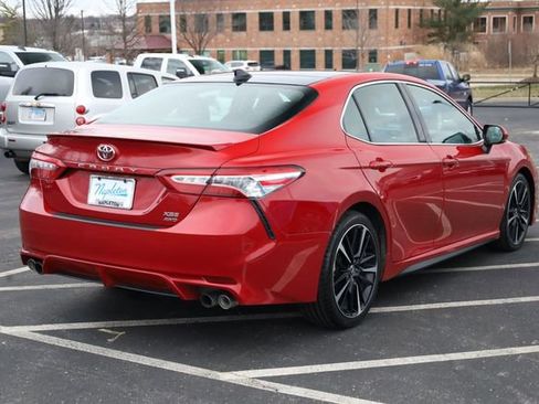 Used 2020 Toyota Camry XSE image 6