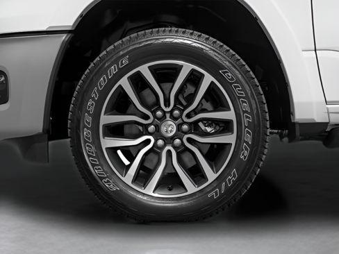 Used 2025 RAM 1500 Limited AWD/4WD image 47