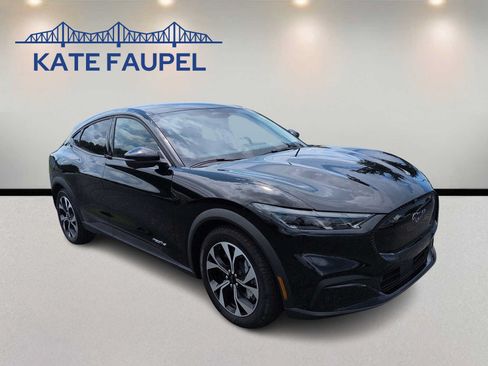 Used 2025 Ford Mustang Mach-E Select RWD image 1