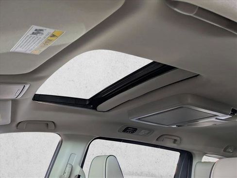 New 2026 Honda Odyssey Touring image 15