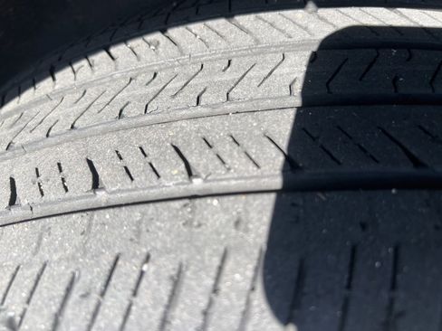 Used 2019 GMC Acadia Denali w/ Technology Package image 12