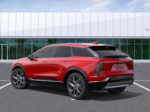 New 2026 Cadillac Optiq Luxury 2 image 4