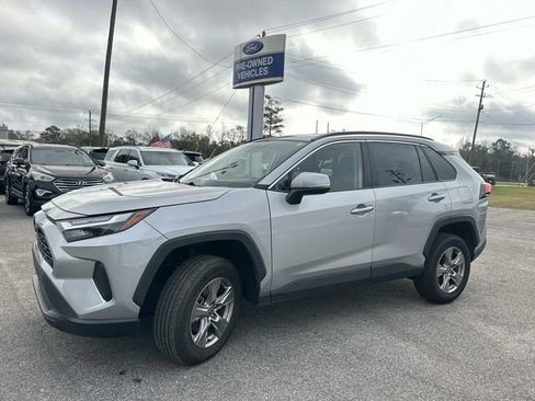 Used 2024 Toyota RAV4 XLE image 13