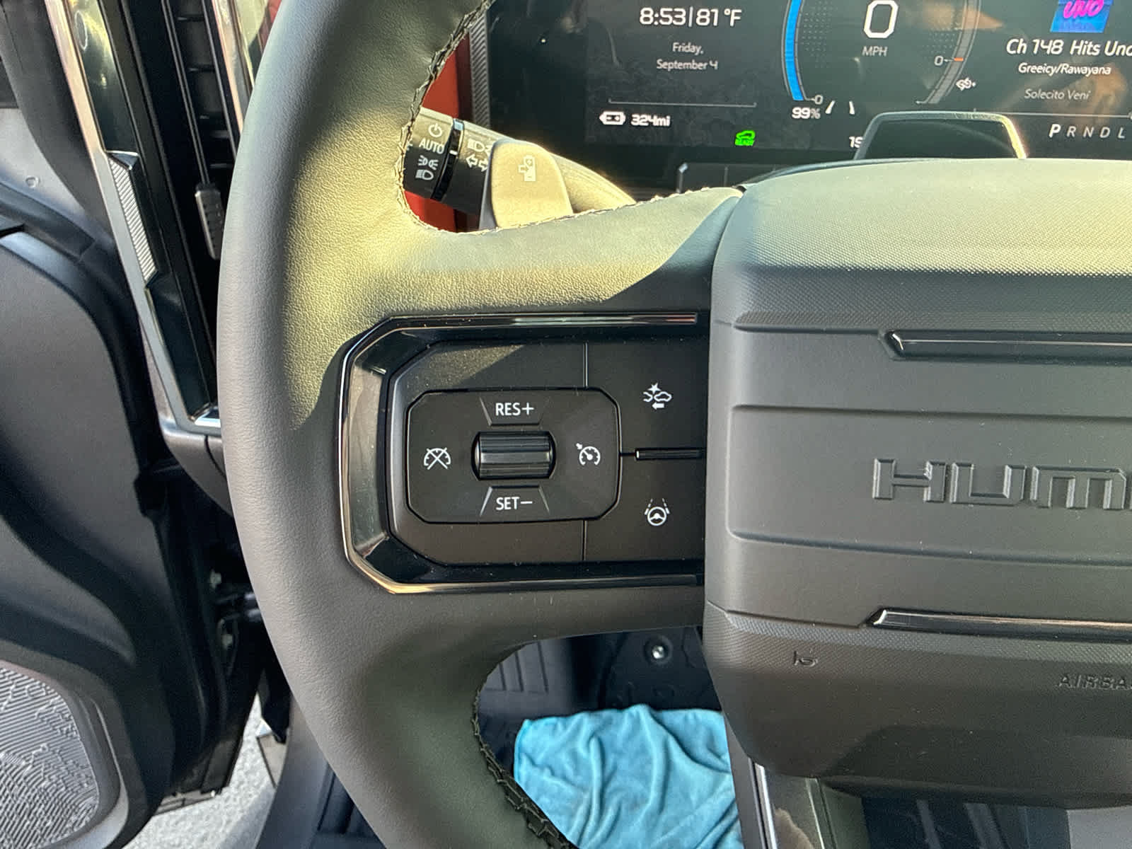 Certified 2026 GMC Hummer EV 3X w/ Carbon Fiber Edition Package AWD/4WD image 17