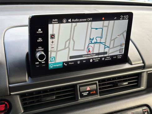 Used 2024 Honda Pilot Touring image 27