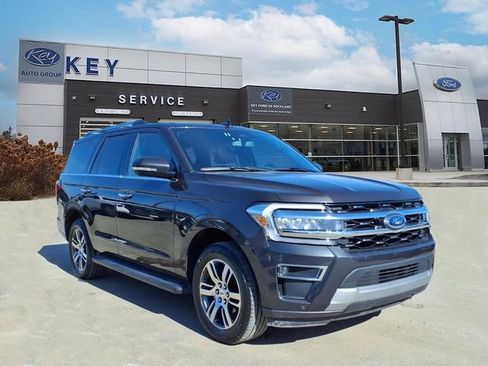 Used 2024 Ford Expedition Limited AWD/4WD image 3