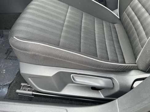 Certified 2023 Volkswagen Jetta Sport image 19