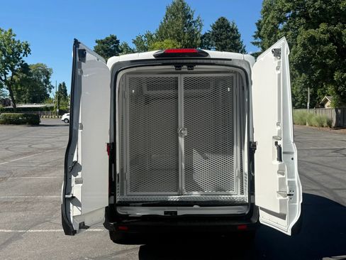 Used 2019 Ford Transit 250 148 Medium Roof RWD image 10
