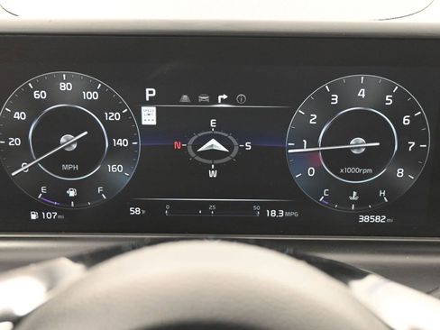 Certified 2024 Kia Seltos SX w/ SX Sunroof Package image 16