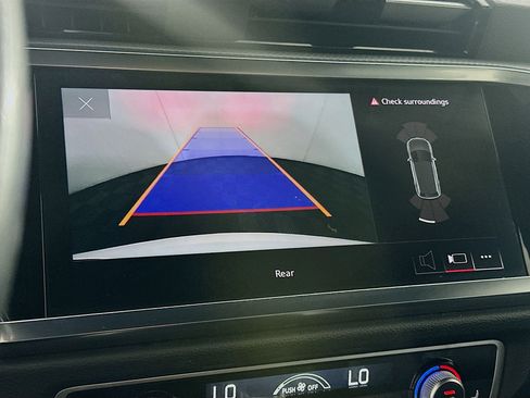 Used 2023 Audi Q3 2.0T Premium image 21