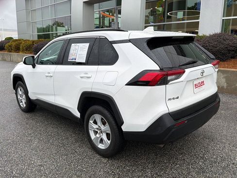 Used 2020 Toyota RAV4 XLE FWD image 4