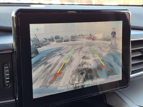 Certified 2023 Ford Explorer XLT w/ Equipment Group 202A image 19