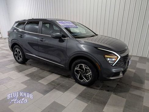 Used 2025 Kia Sportage LX image 5
