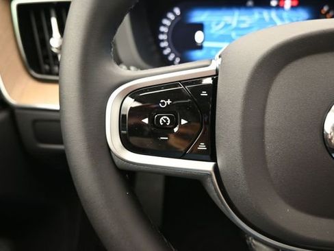 New 2026 Volvo XC60 B5 Ultra w/ Protection Package Premier AWD/4WD image 25