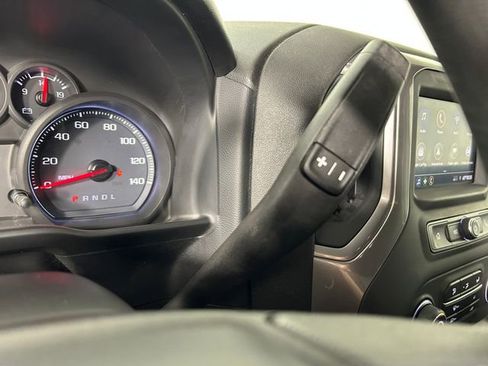 Used 2020 Chevrolet Silverado 1500 Custom w/ Custom Value Package image 21