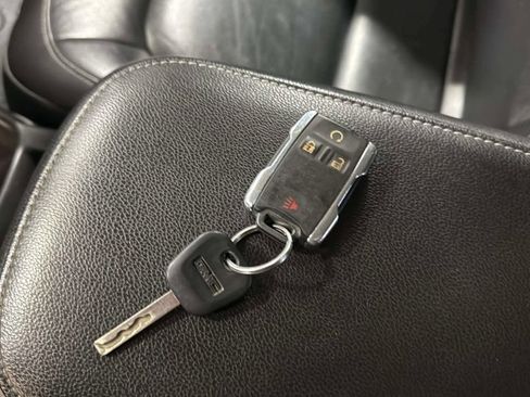 Used 2017 GMC Canyon SLT w/ Driver Alert Package AWD/4WD image 36