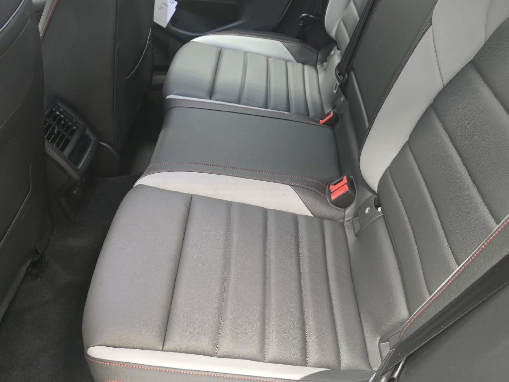 New 2026 Volkswagen GTI SE FWD image 14
