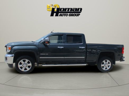 Used 2017 GMC Sierra 2500 SLT AWD/4WD image 3