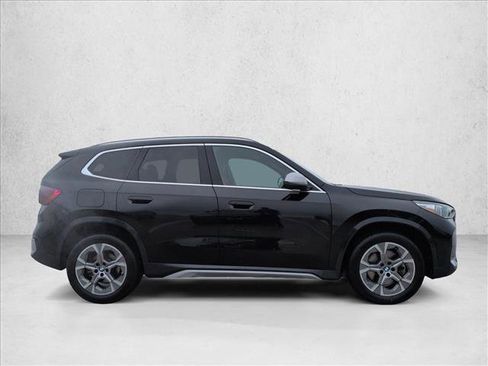 Used 2023 BMW X3 xDrive30i w/ Premium Package w/ZPA image 4