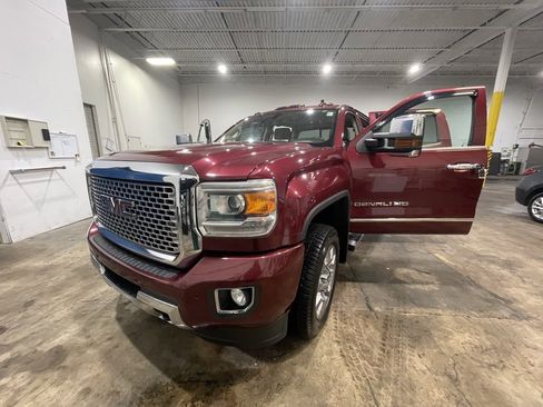Used 2015 GMC Sierra 2500 Denali image 10