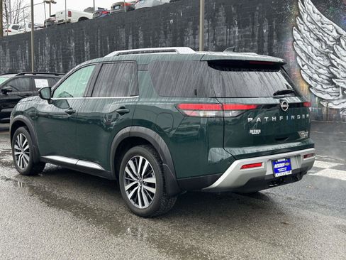 Used 2022 Nissan Pathfinder Platinum w/ Cargo Package image 5