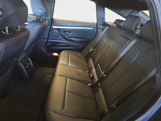 Used 2018 BMW 330i Gran Turismo xDrive AWD/4WD image 17