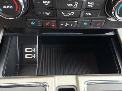 Certified 2020 Ford F150 Lariat image 33