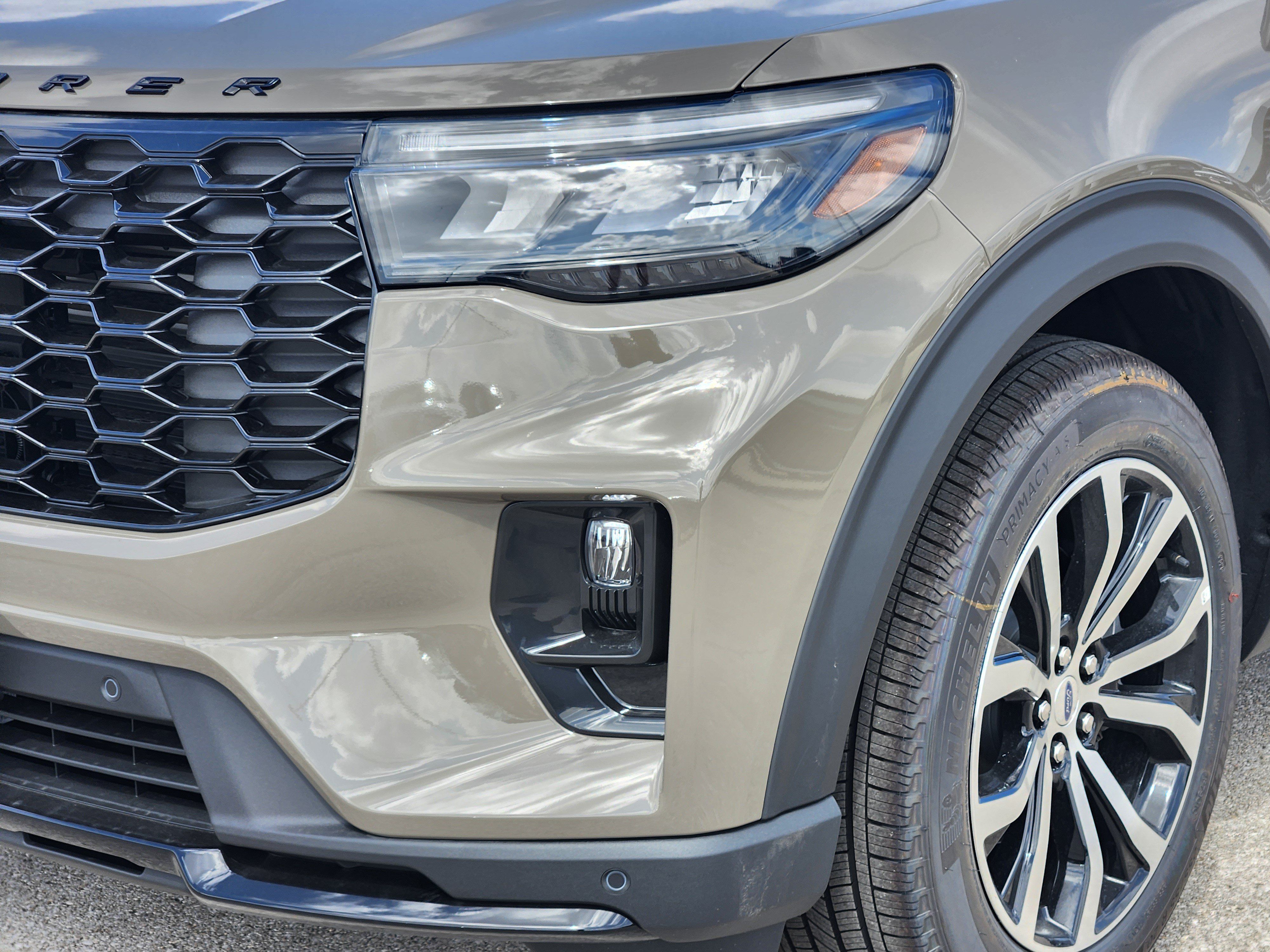 New 2026 Ford Explorer ST-Line RWD image 5
