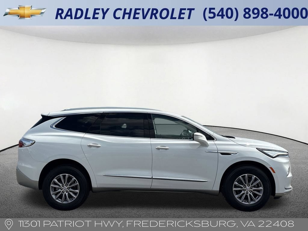 Certified 2024 Buick Enclave Essence AWD/4WD image 21