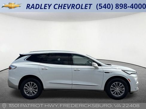 Certified 2024 Buick Enclave Essence AWD/4WD image 21