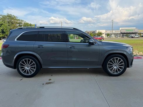 Used 2025 Mercedes-Benz GLS 450 4MATIC image 7