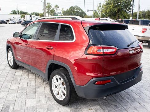 Used 2016 Jeep Cherokee Latitude FWD image 5