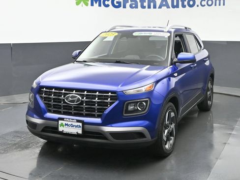 Used 2023 Hyundai Venue SEL w/ Cargo Package FWD image 21