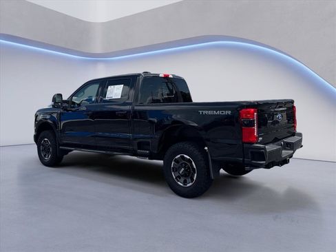 Used 2024 Ford F250 Lariat w/ Lariat Ultimate Package AWD/4WD image 5