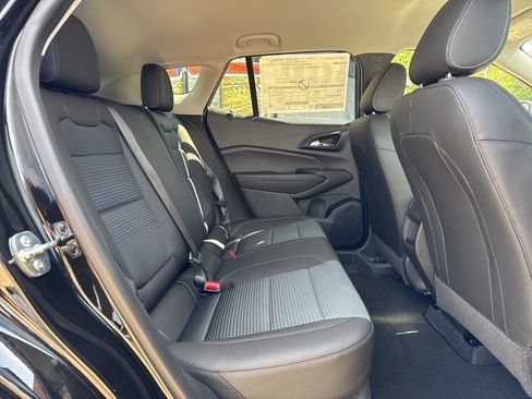 New 2026 Chevrolet Trax LT w/ Driver Confidence Package FWD image 10
