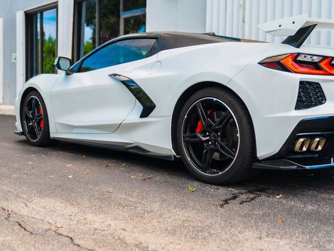 Used 2022 Chevrolet Corvette Stingray Premium Conv w/ Z51 Performance Package RWD image 7