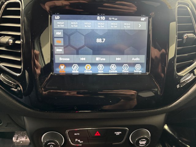 Used 2018 Jeep Compass Latitude w/ Popular Equipment Group AWD/4WD image 14