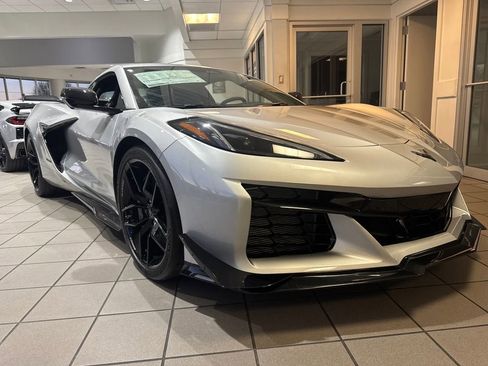 New 2026 Chevrolet Corvette Z06 w/ Z07 Performance Package RWD image 4