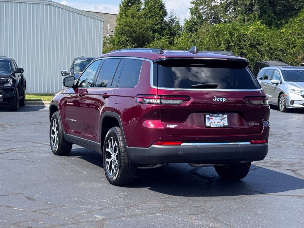 Used 2024 Jeep Grand Cherokee L Limited RWD image 18