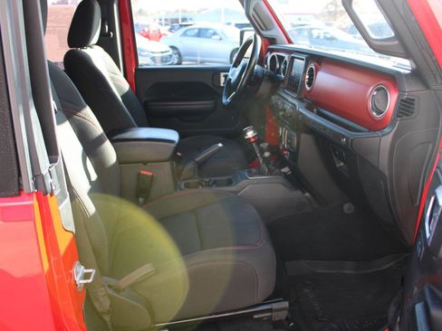 Used 2021 Jeep Wrangler Rubicon image 23